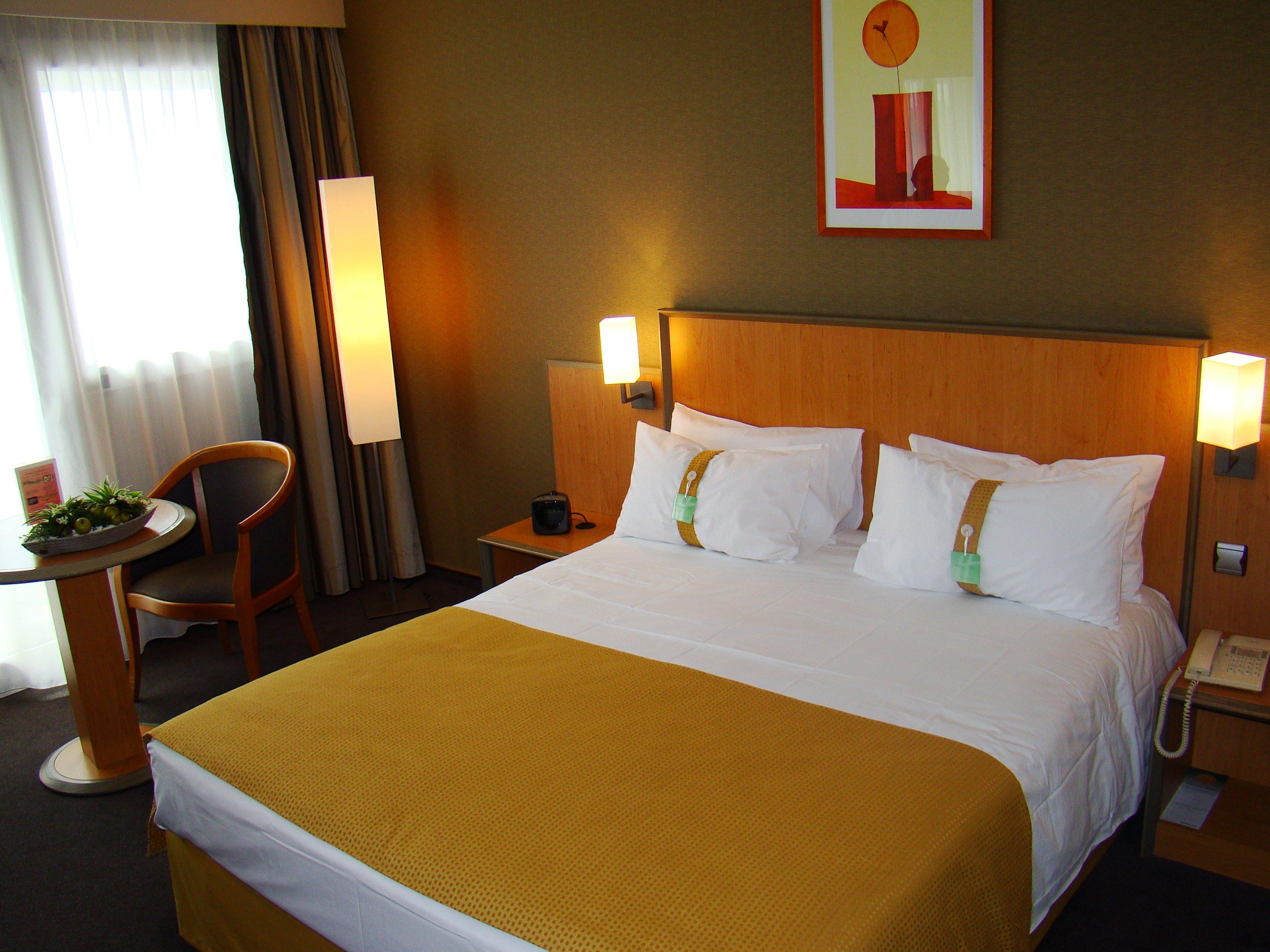 Holiday Inn Calais-Centre By Ihg Exterior photo