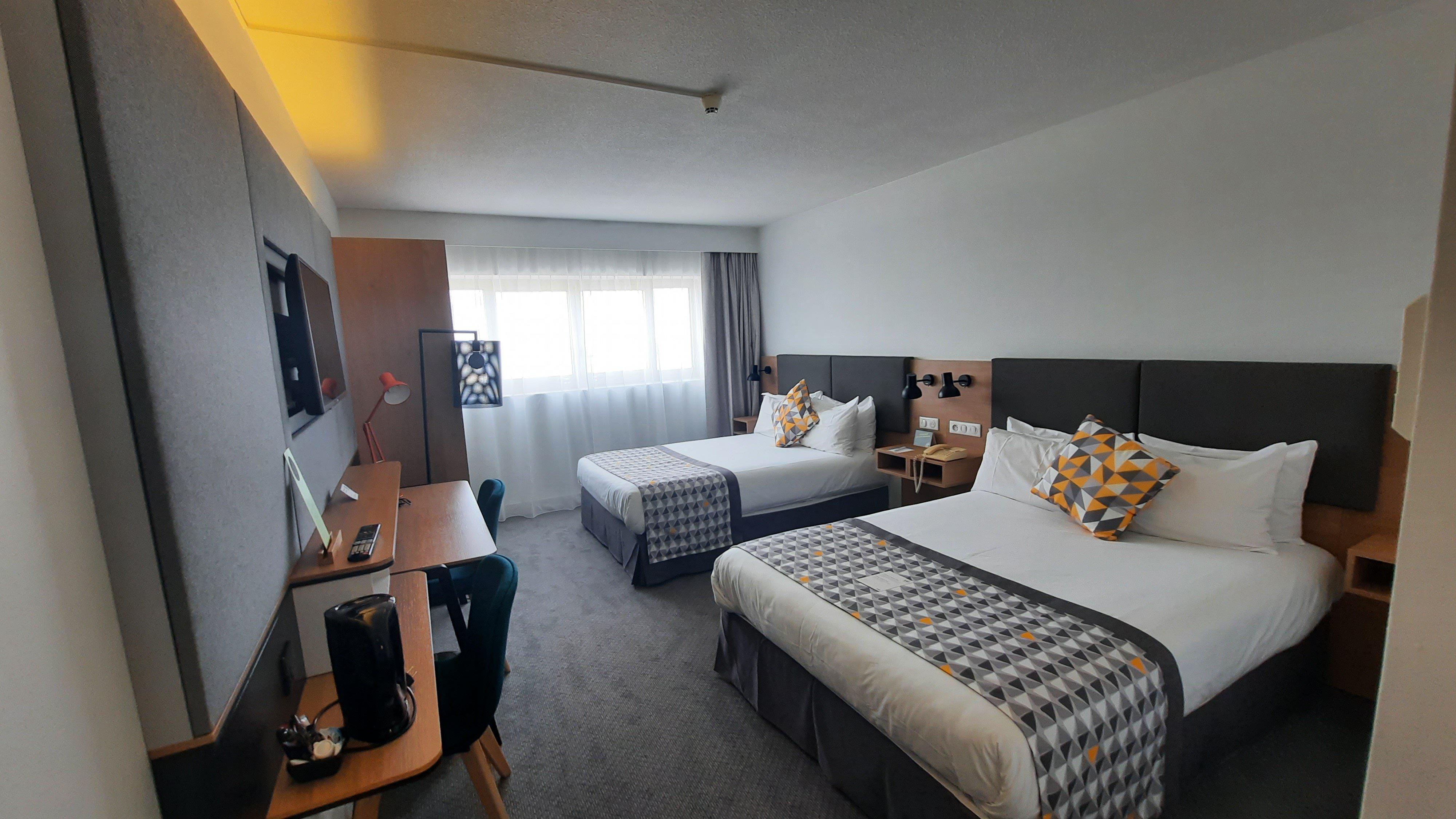 Holiday Inn Calais-Centre By Ihg Exterior photo