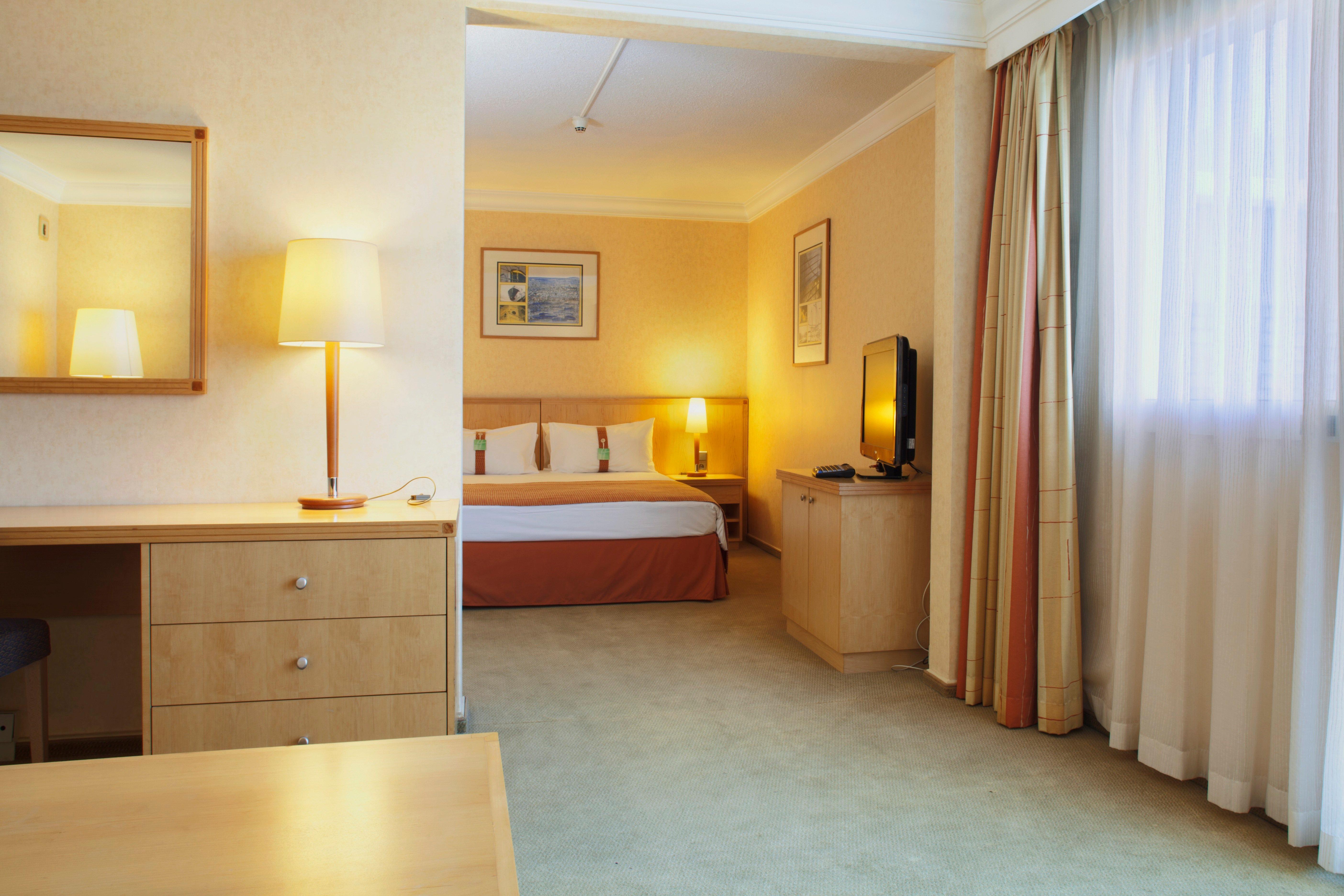 Holiday Inn Calais-Centre By Ihg Exterior photo